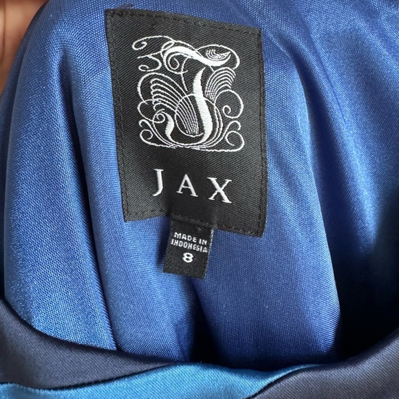 silhouette dress Jax , size 8, excellent condition - Picture 4 of 7